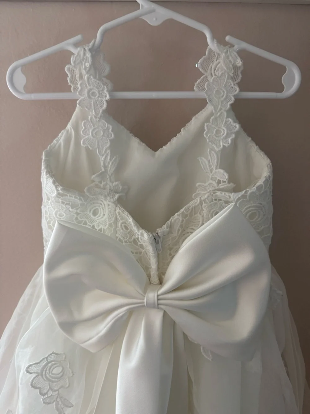 David's Bridal Ivory Floral Lace Tea Length Flower Girl Dress- Size 5 - Picture 9 of 13